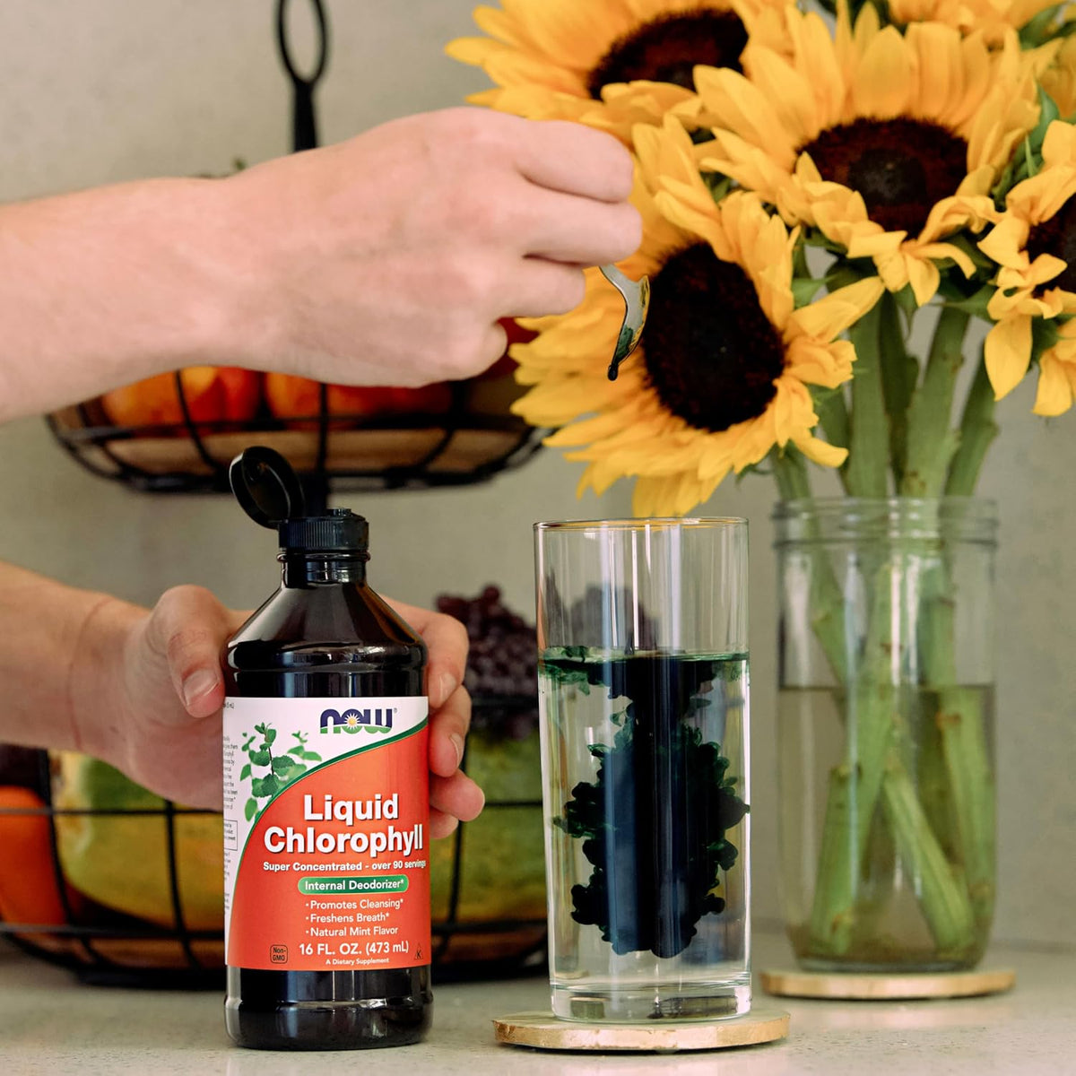 NOW Foods Liquid Chlorophyll – Mint Flavor, Super Concentrated, 16 Ounce (473ml)